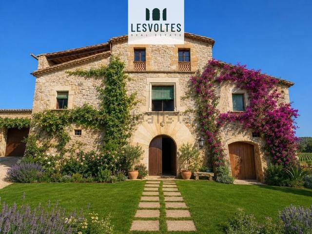 Casa en venta en Castell d'Empordà, Baix Empordà