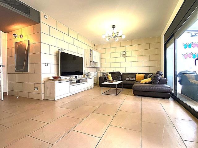 Casa en venta en Castell d'Empordà, Baix Empordà