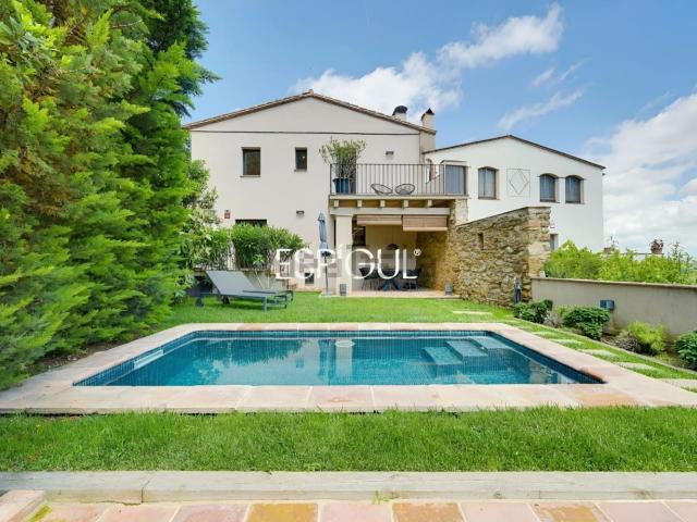 Casa en venta en Castell d'Empordà, Baix Empordà
