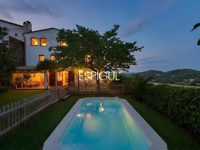 Casa en venta en Castell d'Empordà, Baix Empordà