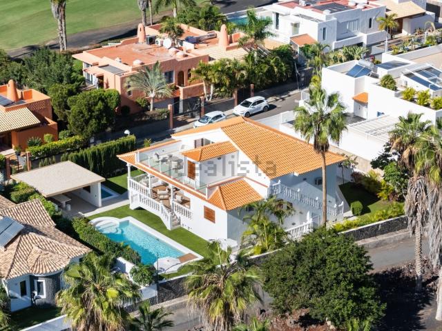 Casa en venta en La Caleta, Adeje