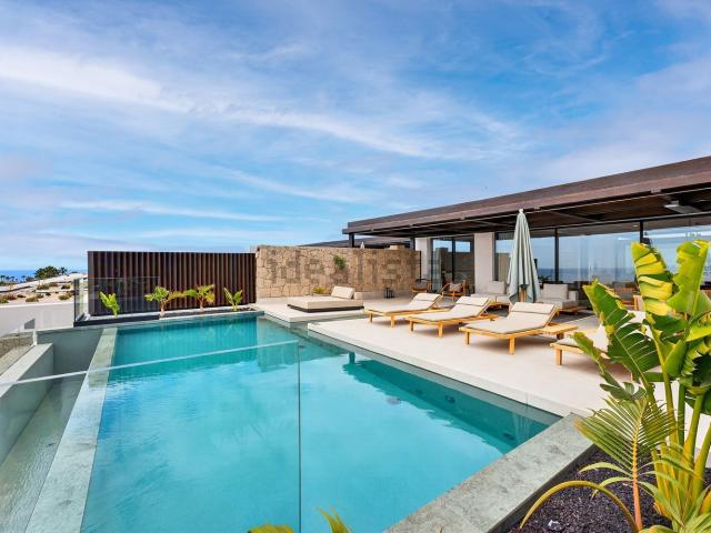 Casa en venta en La Caleta, Adeje
