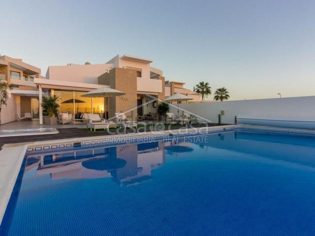 Casa en venta en La Caleta, Adeje
