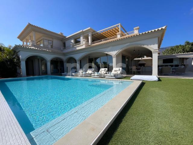 Casa en venta en La Caleta, Adeje