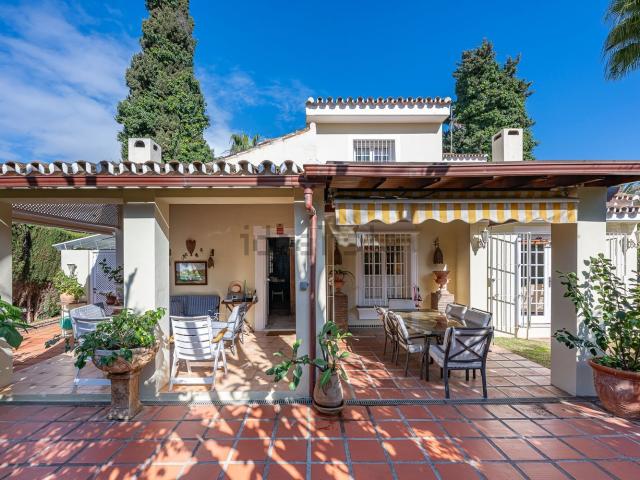 Casa en venta en La Carolina, Costa del Sol Occidental