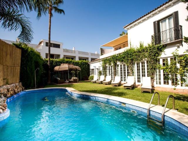 Casa en alquiler en La Carolina, Costa del Sol Occidental