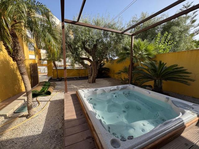 Casa en alquiler en el Vinalopó Mitjà / El Vinalopó Medio, Valencia