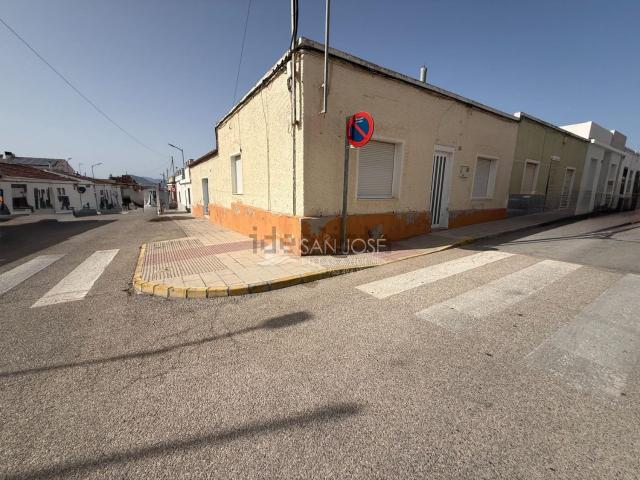 Casa en venta en el Vinalopó Mitjà / El Vinalopó Medio, Valencia