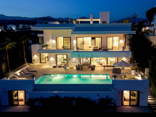Casa en venta en Resinera-Voladilla, Costa del Sol Occidental