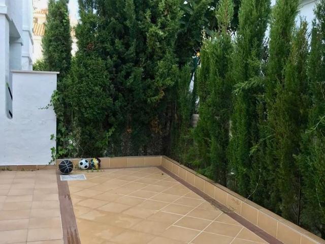 Casa en alquiler en Nueva Andalucía, Costa del Sol Occidental