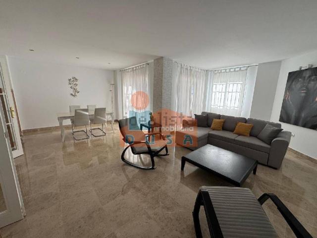 Casa en alquiler en Nueva Andalucía, Costa del Sol Occidental