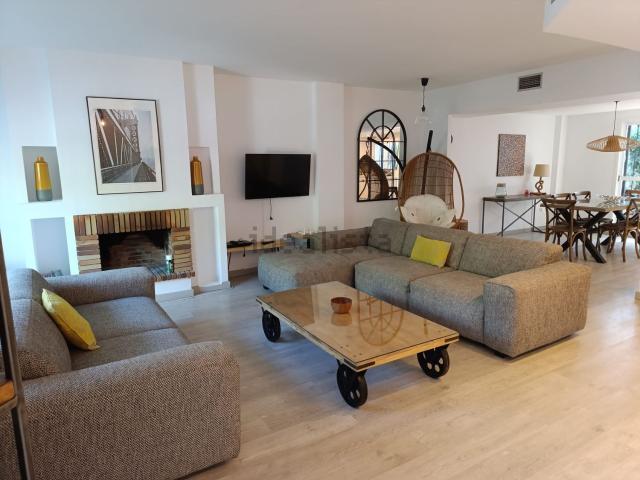 Casa en alquiler en Nueva Andalucía, Costa del Sol Occidental