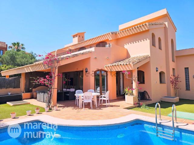 Casa en venta en Beal, Cartagena