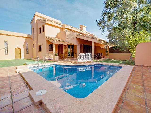 Casa en venta en Beal, Cartagena