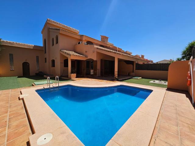 Casa en venta en Cartagena, Beal