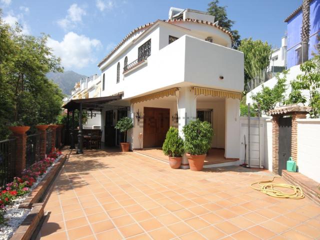 Casa en venta en La Carolina, Costa del Sol Occidental