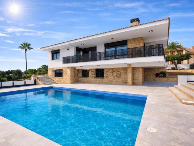 Casa en venta en Coloma, la Marina Baixa