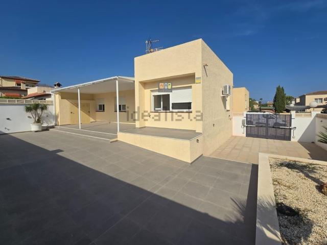 Casa en venta en La Nucia, Residencial Miramar