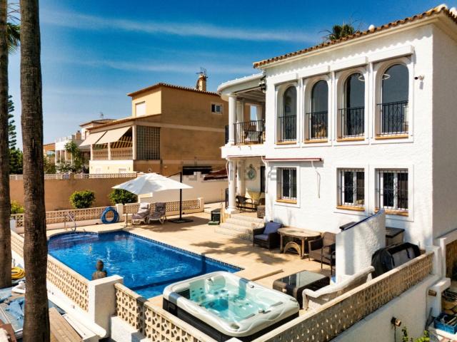 Casa en venta en Urbanització Bell Horitzó, La Nucia