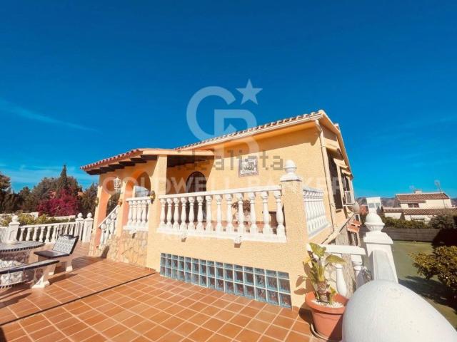 Casa en venta en La Nucia, Urbanización Panorama