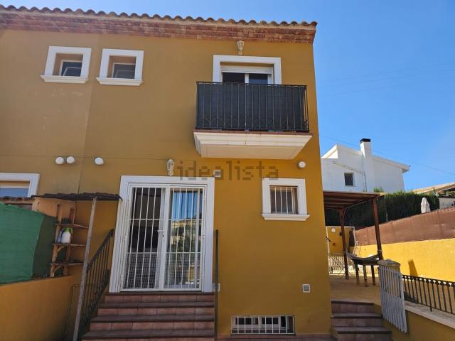 Casa en venta en La Nucia, Urbanización Entrepinos