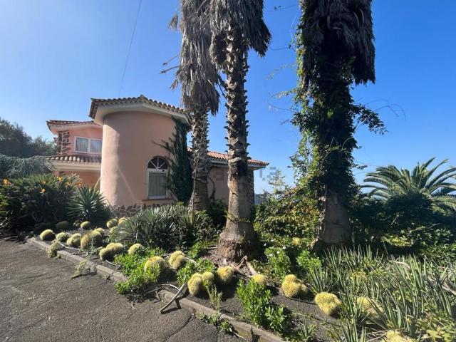 Casa en venta en Chasna, La orotava