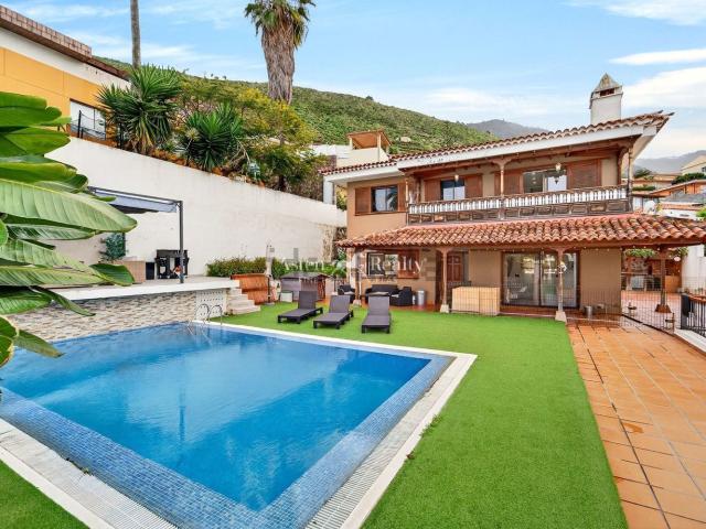 Casa en venta en Las Cuevas, La orotava
