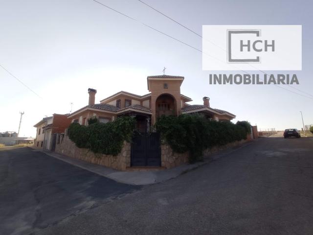 Casa en venta en La Puebla De Montalbán, Toledo