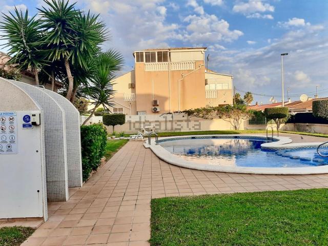 Casa en venta en Torrevieja, Urbanización Jardín del Mar XIII