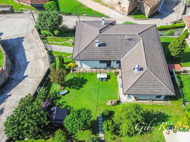 Casa en venta en La Vall D'en Bas, Can Sala
