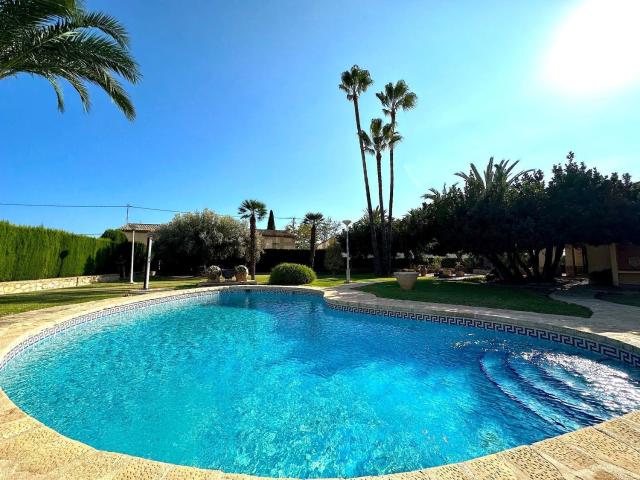 Casa en venta en Villajoyosa, l'Ermita