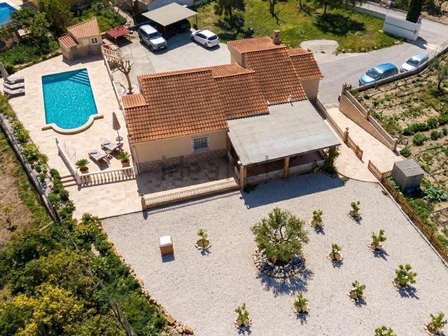 Casa en venta en Bordes, la Marina Baixa