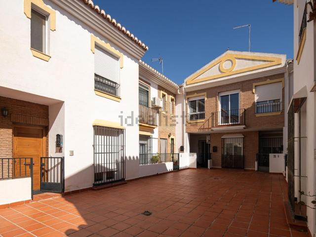 Casa en venta en La Zubia, Laurel de la Reina