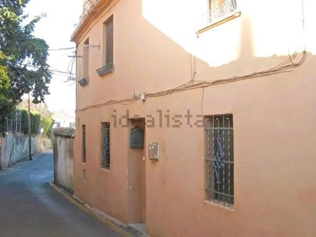 Casa en venta en La Zubia