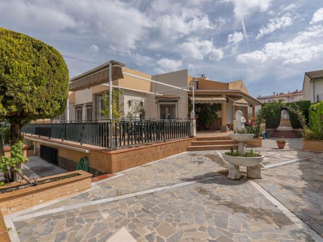 Casa en venta en La Zubia, Barrio Ermitaño