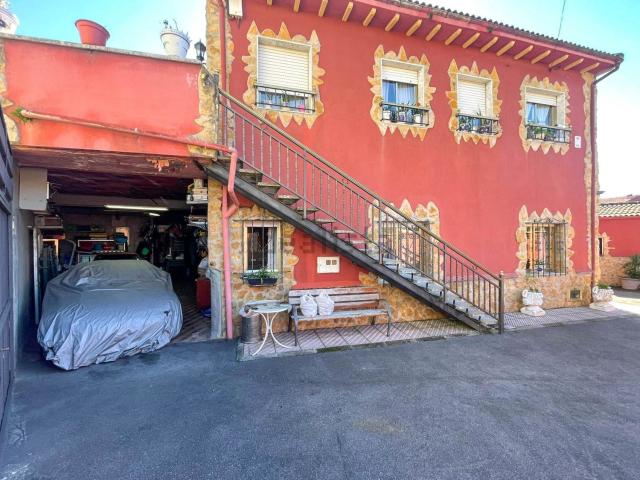 Casa en venta en La Felguera, Langreo