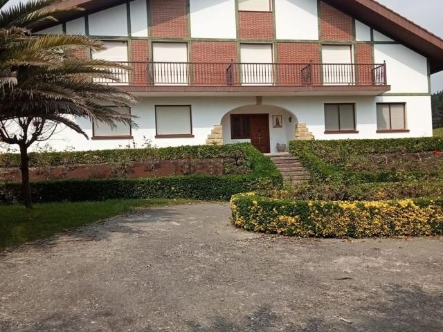 Casa en venta en Larrabetzu, Goikolea