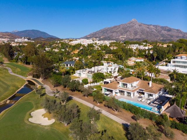 Casa en venta en Nueva Andalucía, Costa del Sol Occidental