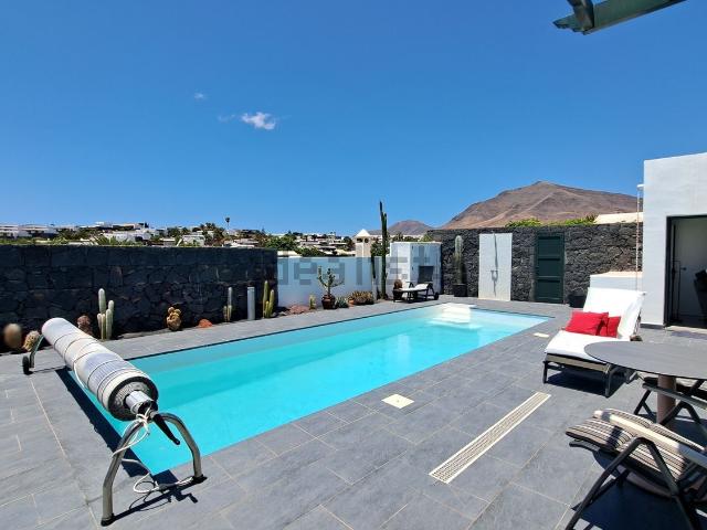 Casa en venta en Playa Blanca, Yaiza