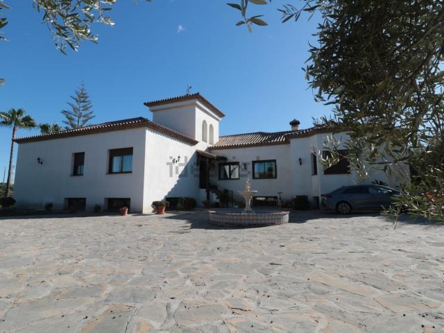 Casa en venta en Las Lomas, Costa del Sol Occidental