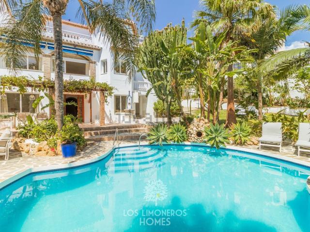 Casa en venta en Las Lomas, Costa del Sol Occidental