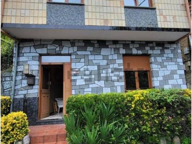 Casa en venta en Laviana, Pando
