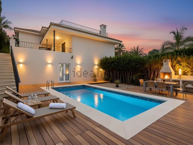 Casa en venta en Este, Málaga-Costa del Sol