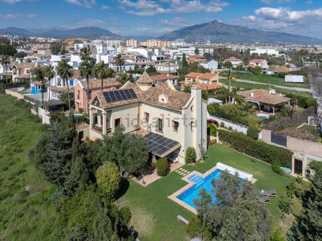 Casa en venta en Guadalmina, Costa del Sol Occidental