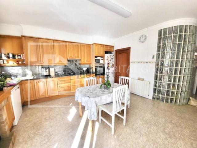 Casa en venta en Ganix, Gironès