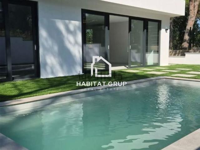 Casa en venta en Mata, Gironès