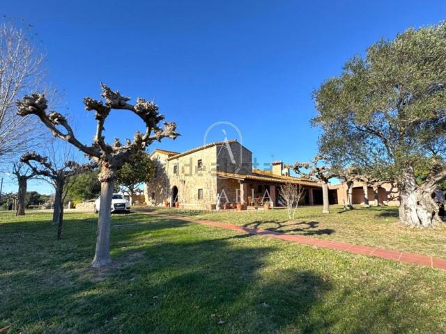 Casa en venta en Cantallops, Gironès