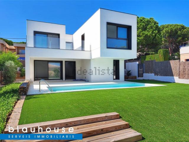 Casa en venta en Alt Empordà, Catalunya