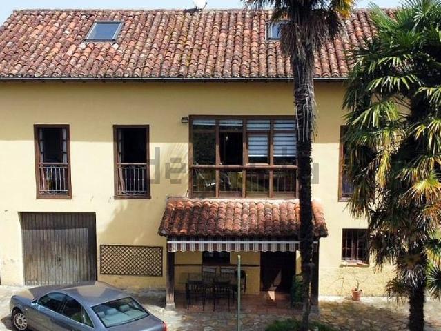 Casa en venta en Parres, Llanes
