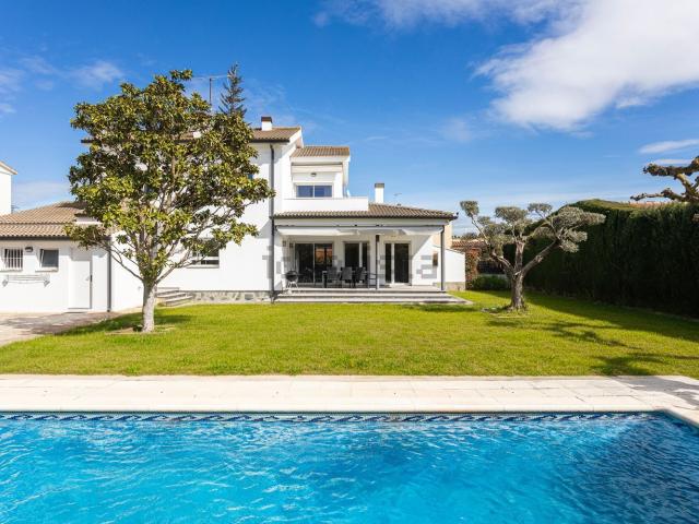 Casa en venta en Alt Empordà, Catalunya